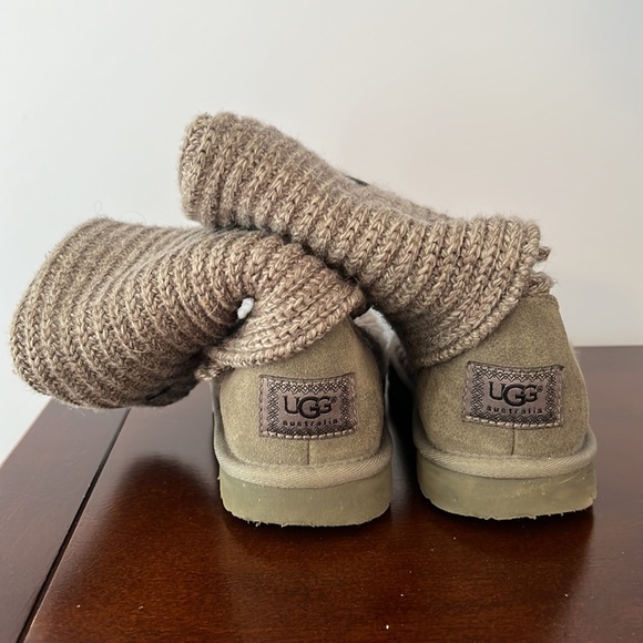 UGG Classic Cardy Knit boots - Picture 2 of 4